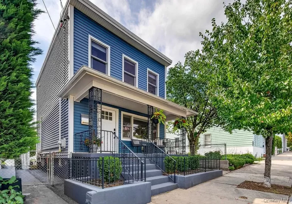 20 5th Street, New Rochelle, NY, 2 Bedrooms Bedrooms, 6 Rooms Rooms,2 BathroomsBathrooms,Residential,For Rent,5th,0,1041257 20 5th Street, New Rochelle, NY, 2 Bedrooms Bedrooms, 6 Rooms Rooms,2 BathroomsBathrooms,Residential,For Rent,5th,0,1041257