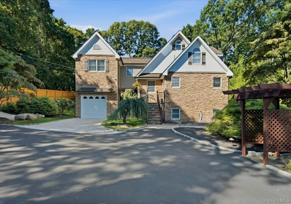 24 Sylvan Lane, Brookhaven, NY, 5 Bedrooms Bedrooms, 10 Rooms Rooms,4 BathroomsBathrooms,Residential,For Rent,Sylvan,0,1048589 24 Sylvan Lane, Brookhaven, NY, 5 Bedrooms Bedrooms, 10 Rooms Rooms,4 BathroomsBathrooms,Residential,For Rent,Sylvan,0,1048589