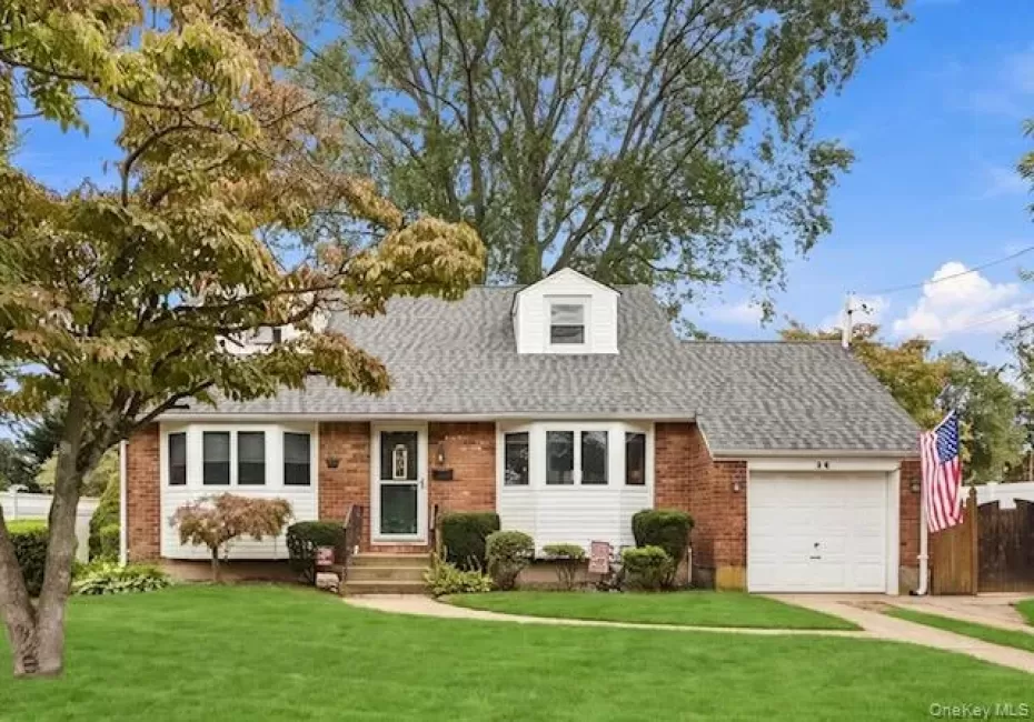 44 Dulittle Street, Babylon, NY, 4 Bedrooms Bedrooms, 9 Rooms Rooms,2 BathroomsBathrooms,Residential,For Rent,Dulittle,0,1051849 44 Dulittle Street, Babylon, NY, 4 Bedrooms Bedrooms, 9 Rooms Rooms,2 BathroomsBathrooms,Residential,For Rent,Dulittle,0,1051849