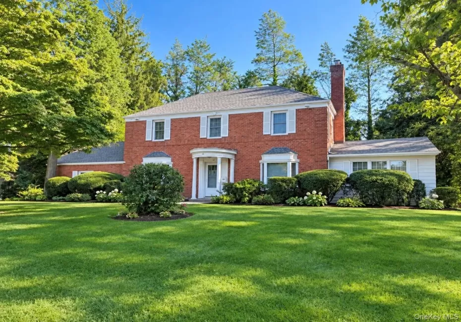 16 Birch Hill Road, North Hempstead, NY, 4 Bedrooms Bedrooms, 8 Rooms Rooms,3 BathroomsBathrooms,Residential,For Rent,Birch Hill,0,1051601 16 Birch Hill Road, North Hempstead, NY, 4 Bedrooms Bedrooms, 8 Rooms Rooms,3 BathroomsBathrooms,Residential,For Rent,Birch Hill,0,1051601