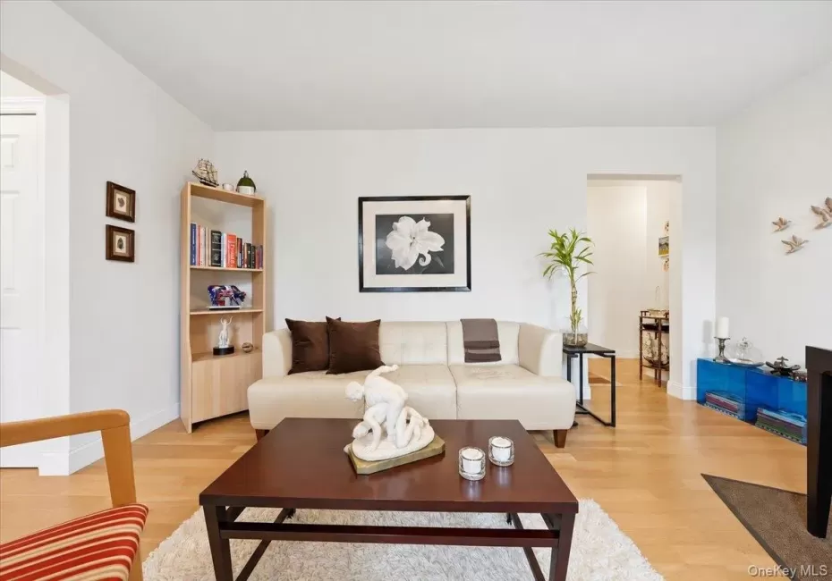 811 Walton Avenue, New York, NY, 1 Bedroom Bedrooms, 5 Rooms Rooms,1 BathroomBathrooms,Residential,For Rent,Avenue,0,1046632 811 Walton Avenue, New York, NY, 1 Bedroom Bedrooms, 5 Rooms Rooms,1 BathroomBathrooms,Residential,For Rent,Avenue,0,1046632