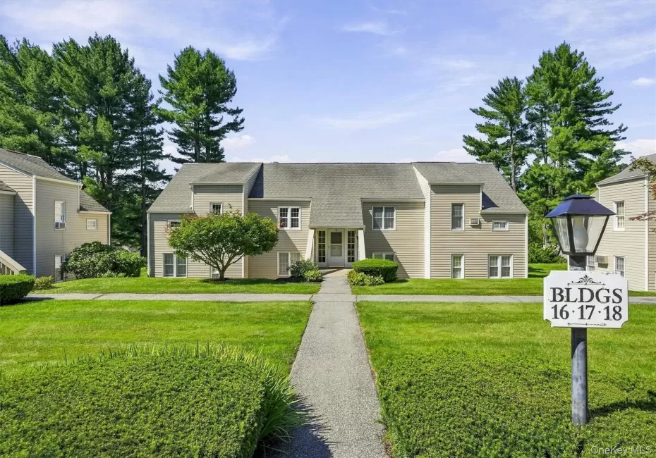 1704 Holly Stream-a beautiful 2 bedroom home 1704 Holly Stream-a beautiful 2 bedroom home