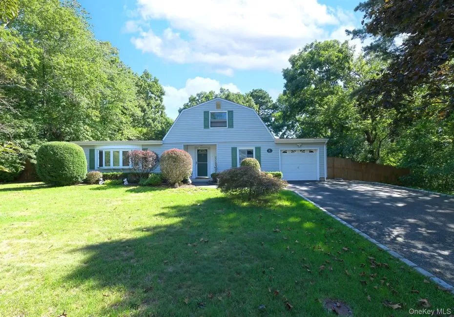 11 Crooked Pine Drive, Brookhaven, NY, 5 Bedrooms Bedrooms, 9 Rooms Rooms,3 BathroomsBathrooms,Residential,For Rent,Crooked Pine,0,1051827 11 Crooked Pine Drive, Brookhaven, NY, 5 Bedrooms Bedrooms, 9 Rooms Rooms,3 BathroomsBathrooms,Residential,For Rent,Crooked Pine,0,1051827