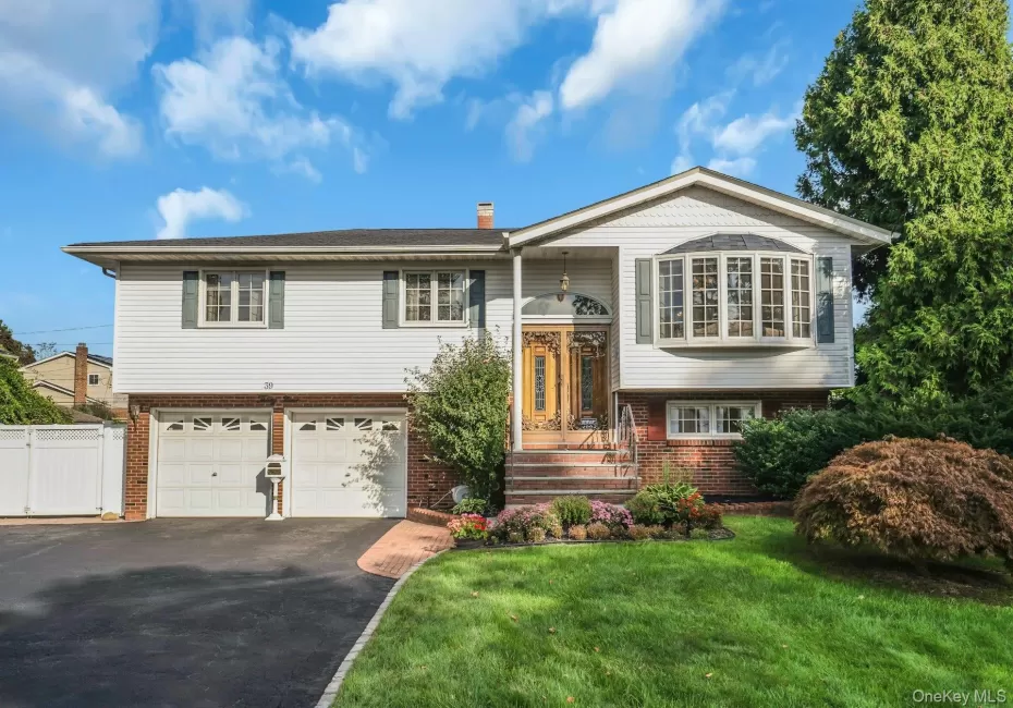 39 Pawnee Drive, Smithtown, NY, 4 Bedrooms Bedrooms, 10 Rooms Rooms,3 BathroomsBathrooms,Residential,For Rent,Pawnee,0,1052083 39 Pawnee Drive, Smithtown, NY, 4 Bedrooms Bedrooms, 10 Rooms Rooms,3 BathroomsBathrooms,Residential,For Rent,Pawnee,0,1052083