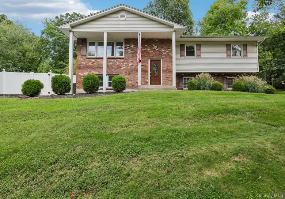 82 Branchville Road, Clarkstown, NY, 5 Bedrooms Bedrooms, 11 Rooms Rooms,3 BathroomsBathrooms,Residential,For Rent,Branchville,0,1045240 82 Branchville Road, Clarkstown, NY, 5 Bedrooms Bedrooms, 11 Rooms Rooms,3 BathroomsBathrooms,Residential,For Rent,Branchville,0,1045240