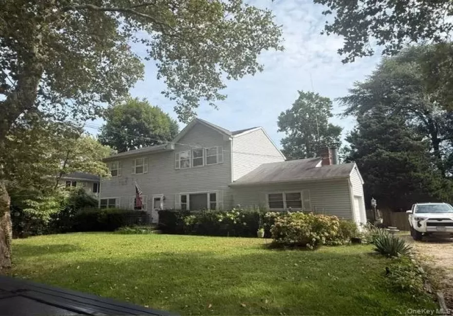 97 Hiawatha Drive, Islip, NY, 7 Bedrooms Bedrooms, 12 Rooms Rooms,2 BathroomsBathrooms,Residential,For Rent,Hiawatha,0,1052650 97 Hiawatha Drive, Islip, NY, 7 Bedrooms Bedrooms, 12 Rooms Rooms,2 BathroomsBathrooms,Residential,For Rent,Hiawatha,0,1052650