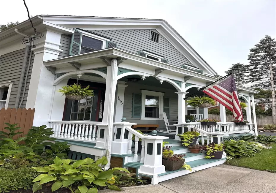 1407 Albany Avenue, Kinderhook, NY, 3 Bedrooms Bedrooms, 11 Rooms Rooms,1 BathroomBathrooms,Residential,For Rent,Albany,0,1052569 1407 Albany Avenue, Kinderhook, NY, 3 Bedrooms Bedrooms, 11 Rooms Rooms,1 BathroomBathrooms,Residential,For Rent,Albany,0,1052569