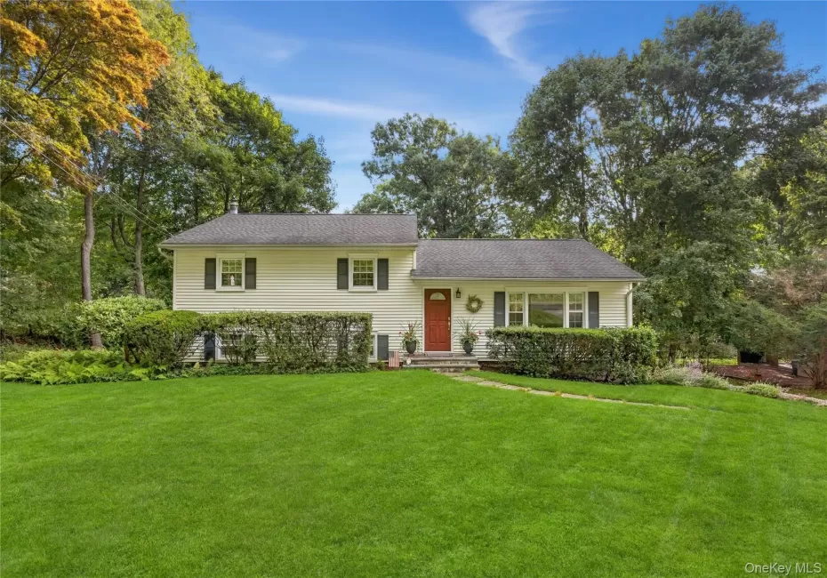6 Hillside Terrace, Carmel, NY, 3 Bedrooms Bedrooms, 7 Rooms Rooms,1 BathroomBathrooms,Residential,For Rent,Hillside,0,1050150 6 Hillside Terrace, Carmel, NY, 3 Bedrooms Bedrooms, 7 Rooms Rooms,1 BathroomBathrooms,Residential,For Rent,Hillside,0,1050150