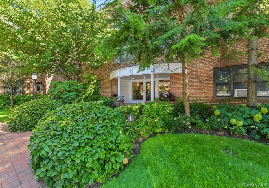 1 Town House Place, North Hempstead, NY, 1 Bedroom Bedrooms, 3 Rooms Rooms,1 BathroomBathrooms,Residential,For Rent,Town House,0,1052098 1 Town House Place, North Hempstead, NY, 1 Bedroom Bedrooms, 3 Rooms Rooms,1 BathroomBathrooms,Residential,For Rent,Town House,0,1052098