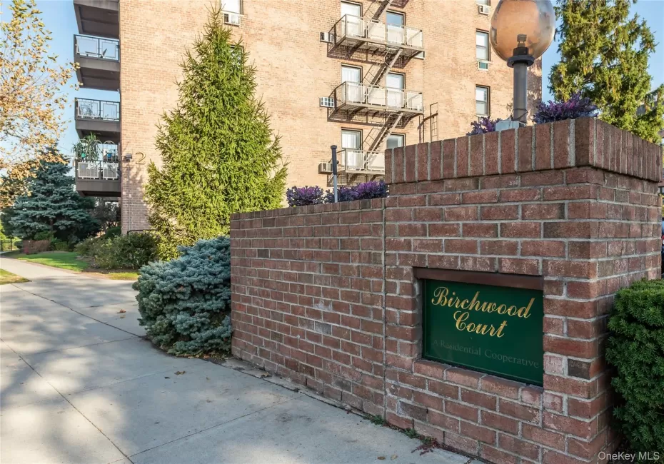 5 Birchwood Court, North Hempstead, NY, 1 Bedroom Bedrooms, 4 Rooms Rooms,1 BathroomBathrooms,Residential,For Rent,Birchwood,0,1050995 5 Birchwood Court, North Hempstead, NY, 1 Bedroom Bedrooms, 4 Rooms Rooms,1 BathroomBathrooms,Residential,For Rent,Birchwood,0,1050995