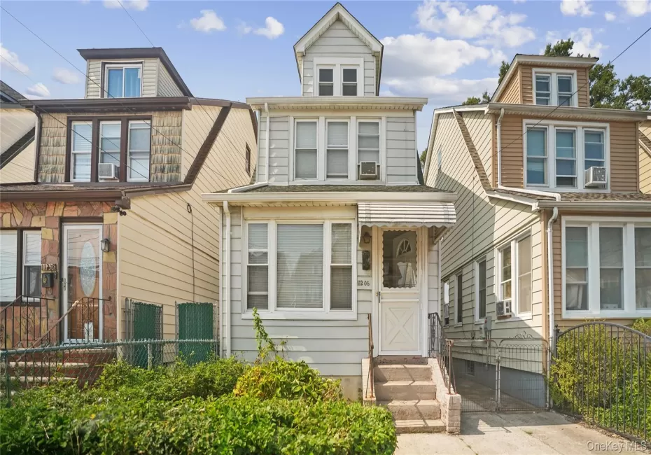 11206 148th Street, New York, NY, 3 Bedrooms Bedrooms, 7 Rooms Rooms,1 BathroomBathrooms,Residential,For Rent,148th,0,1052636 11206 148th Street, New York, NY, 3 Bedrooms Bedrooms, 7 Rooms Rooms,1 BathroomBathrooms,Residential,For Rent,148th,0,1052636