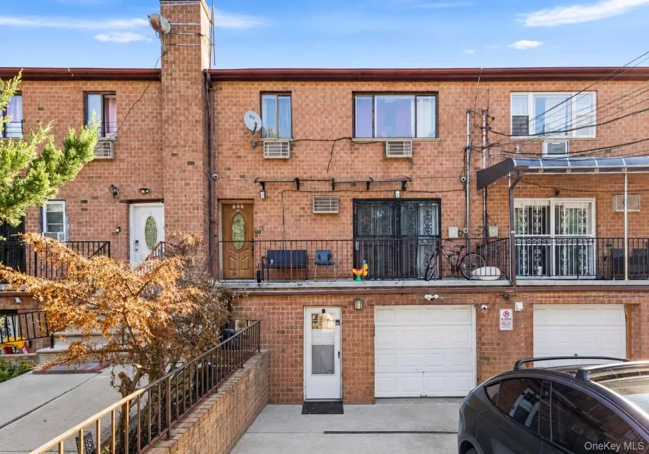 368 Balcom Avenue, New York, NY, 6 Bedrooms Bedrooms, 10 Rooms Rooms,3 BathroomsBathrooms,Residential,For Rent,Balcom,0,1052640 368 Balcom Avenue, New York, NY, 6 Bedrooms Bedrooms, 10 Rooms Rooms,3 BathroomsBathrooms,Residential,For Rent,Balcom,0,1052640