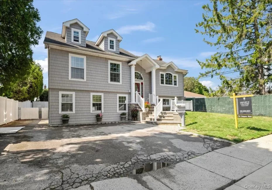 16 Taft Avenue, Oyster Bay, NY, 5 Bedrooms Bedrooms, 11 Rooms Rooms,3 BathroomsBathrooms,Residential,For Rent,Taft,0,1012292 16 Taft Avenue, Oyster Bay, NY, 5 Bedrooms Bedrooms, 11 Rooms Rooms,3 BathroomsBathrooms,Residential,For Rent,Taft,0,1012292