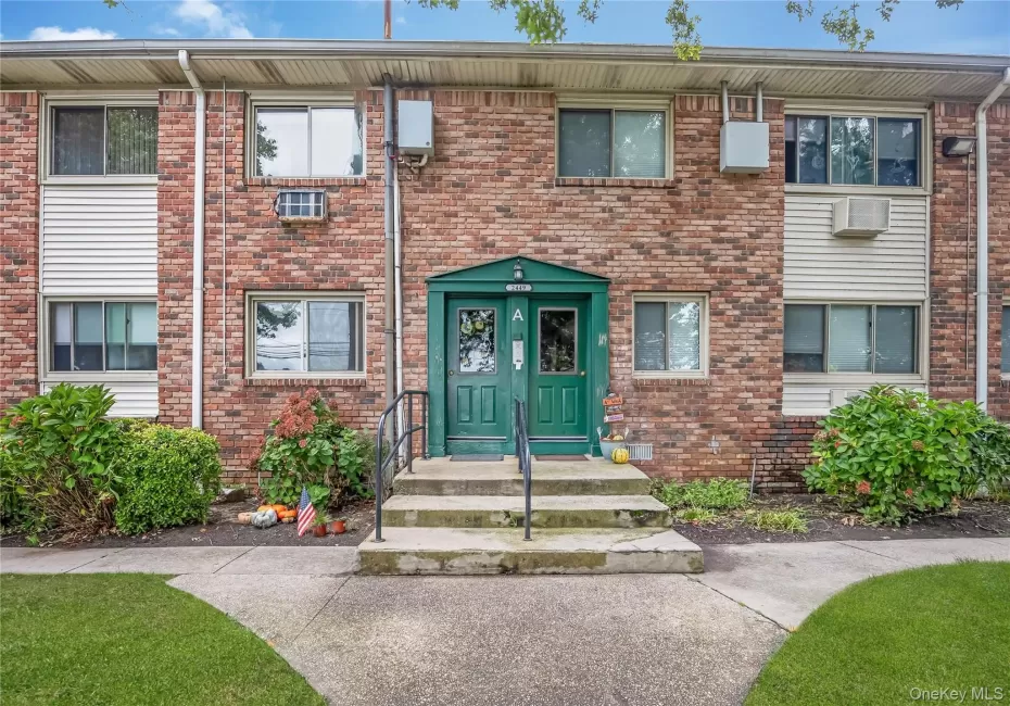 2449 Union Blvd, Islip, NY, 1 Bedroom Bedrooms, 4 Rooms Rooms,1 BathroomBathrooms,Residential,For Rent,Union Blvd,0,1052821 2449 Union Blvd, Islip, NY, 1 Bedroom Bedrooms, 4 Rooms Rooms,1 BathroomBathrooms,Residential,For Rent,Union Blvd,0,1052821