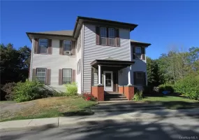 43 Clinton Street, Cornwall, NY, 2 Bedrooms Bedrooms, 5 Rooms Rooms,1 BathroomBathrooms,Residential Lease,For Rent,Clinton,0,1049205 43 Clinton Street, Cornwall, NY, 2 Bedrooms Bedrooms, 5 Rooms Rooms,1 BathroomBathrooms,Residential Lease,For Rent,Clinton,0,1049205