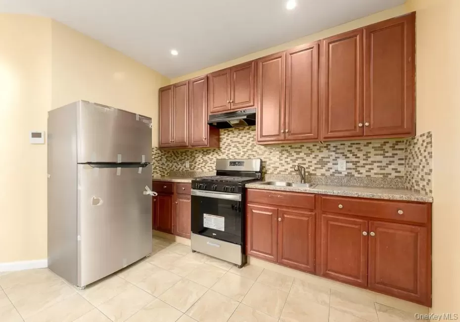1427 Pitkin Avenue, New York, NY, 3 Bedrooms Bedrooms, 4 Rooms Rooms,1 BathroomBathrooms,Residential Lease,For Rent,Pitkin,0,1052804 1427 Pitkin Avenue, New York, NY, 3 Bedrooms Bedrooms, 4 Rooms Rooms,1 BathroomBathrooms,Residential Lease,For Rent,Pitkin,0,1052804