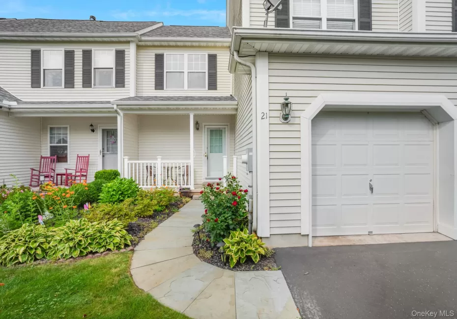 21 Osborne Glen, Beekman, NY, 2 Bedrooms Bedrooms, 5 Rooms Rooms,1 BathroomBathrooms,Residential,For Rent,Osborne,0,1051609 21 Osborne Glen, Beekman, NY, 2 Bedrooms Bedrooms, 5 Rooms Rooms,1 BathroomBathrooms,Residential,For Rent,Osborne,0,1051609