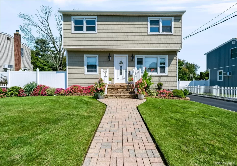 240 Kramer Drive, Babylon, NY, 2 Bedrooms Bedrooms, 4 Rooms Rooms,1 BathroomBathrooms,Residential Lease,For Rent,Kramer,0,1051264 240 Kramer Drive, Babylon, NY, 2 Bedrooms Bedrooms, 4 Rooms Rooms,1 BathroomBathrooms,Residential Lease,For Rent,Kramer,0,1051264