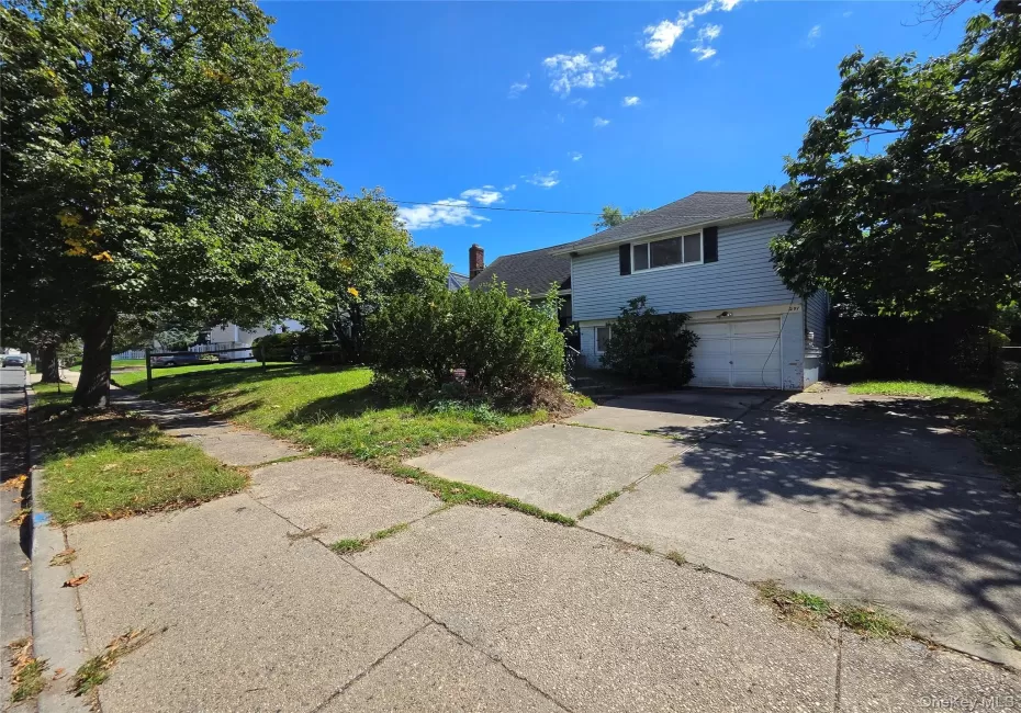 291 Concord Avenue, Hempstead, NY, 3 Bedrooms Bedrooms, 5 Rooms Rooms,2 BathroomsBathrooms,Residential,For Rent,Concord,0,1052901 291 Concord Avenue, Hempstead, NY, 3 Bedrooms Bedrooms, 5 Rooms Rooms,2 BathroomsBathrooms,Residential,For Rent,Concord,0,1052901