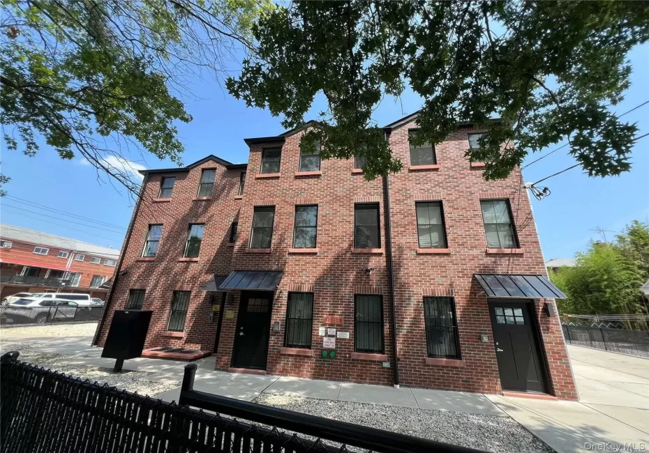 56-75 136TH Street, New York, NY, 2 Bedrooms Bedrooms, 5 Rooms Rooms,2 BathroomsBathrooms,Residential,For Rent,136TH,0,1051526 56-75 136TH Street, New York, NY, 2 Bedrooms Bedrooms, 5 Rooms Rooms,2 BathroomsBathrooms,Residential,For Rent,136TH,0,1051526