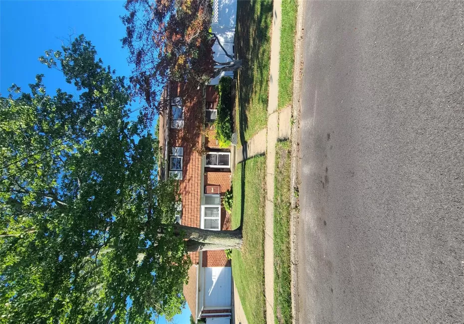 623 Nimrod Court, Babylon, NY, 3 Bedrooms Bedrooms, 6 Rooms Rooms,1 BathroomBathrooms,Residential,For Rent,Nimrod,0,1052165 623 Nimrod Court, Babylon, NY, 3 Bedrooms Bedrooms, 6 Rooms Rooms,1 BathroomBathrooms,Residential,For Rent,Nimrod,0,1052165