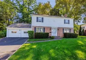52 Borglum Road, North Hempstead, NY, 3 Bedrooms Bedrooms, 7 Rooms Rooms,2 BathroomsBathrooms,Residential,For Rent,Borglum,0,1052285 52 Borglum Road, North Hempstead, NY, 3 Bedrooms Bedrooms, 7 Rooms Rooms,2 BathroomsBathrooms,Residential,For Rent,Borglum,0,1052285