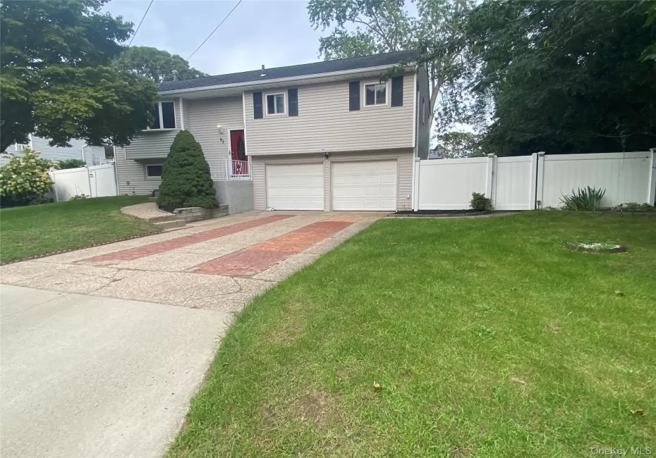 43 Newtown Avenue, Brookhaven, NY, 4 Bedrooms Bedrooms, 9 Rooms Rooms,2 BathroomsBathrooms,Residential Lease,For Rent,Newtown,0,1052281 43 Newtown Avenue, Brookhaven, NY, 4 Bedrooms Bedrooms, 9 Rooms Rooms,2 BathroomsBathrooms,Residential Lease,For Rent,Newtown,0,1052281