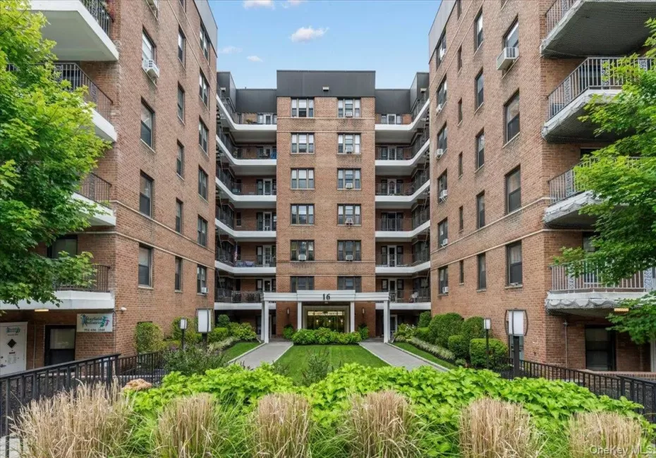 16 Broadway, White Plains, NY, 1 Bedroom Bedrooms, 4 Rooms Rooms,1 BathroomBathrooms,Residential,For Rent,Broadway,0,1052528 16 Broadway, White Plains, NY, 1 Bedroom Bedrooms, 4 Rooms Rooms,1 BathroomBathrooms,Residential,For Rent,Broadway,0,1052528