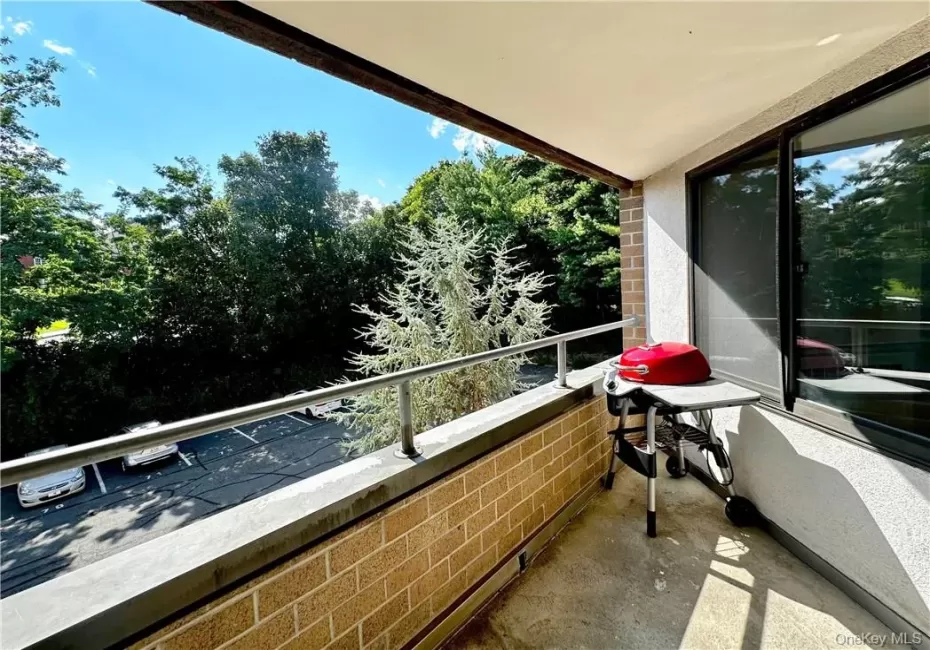 680 Boston Post Road, Mamaroneck, NY, 2 Bedrooms Bedrooms, 5 Rooms Rooms,2 BathroomsBathrooms,Residential Lease,For Rent,Boston Post,0,1042598 680 Boston Post Road, Mamaroneck, NY, 2 Bedrooms Bedrooms, 5 Rooms Rooms,2 BathroomsBathrooms,Residential Lease,For Rent,Boston Post,0,1042598