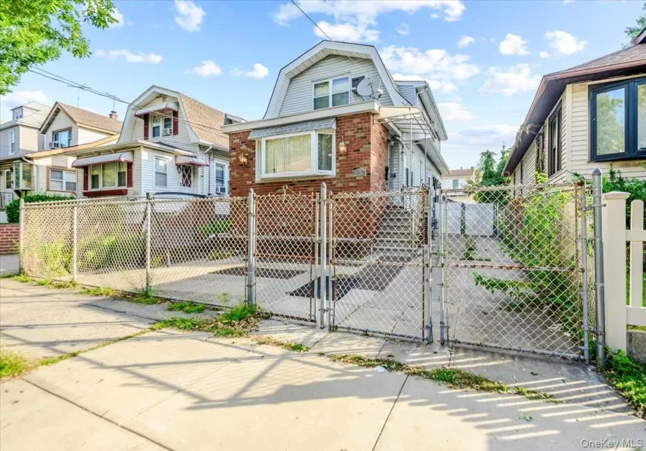 950 Edison Avenue, New York, NY, 3 Bedrooms Bedrooms, 6 Rooms Rooms,3 BathroomsBathrooms,Residential,For Rent,Edison,0,1052633 950 Edison Avenue, New York, NY, 3 Bedrooms Bedrooms, 6 Rooms Rooms,3 BathroomsBathrooms,Residential,For Rent,Edison,0,1052633