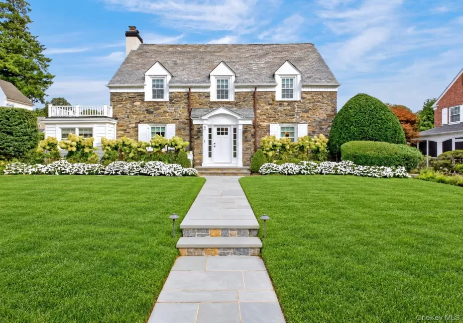 11 Cedar Place, Hempstead, NY, 3 Bedrooms Bedrooms, 11 Rooms Rooms,3 BathroomsBathrooms,Residential,For Rent,Cedar,0,1052107 11 Cedar Place, Hempstead, NY, 3 Bedrooms Bedrooms, 11 Rooms Rooms,3 BathroomsBathrooms,Residential,For Rent,Cedar,0,1052107