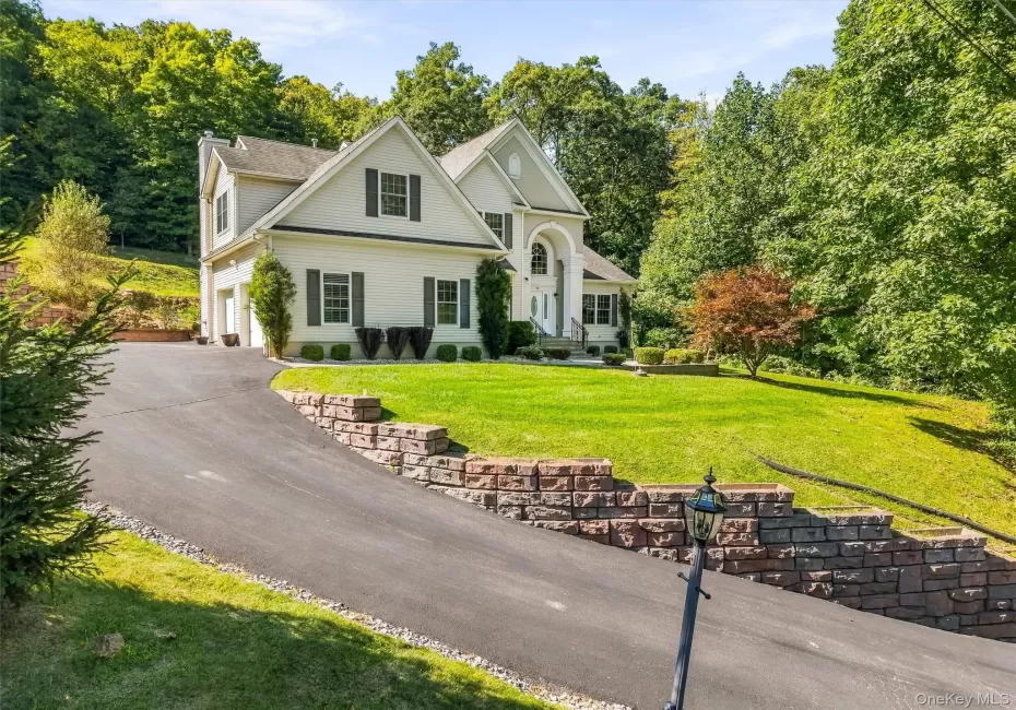 2 Pond Ridge Crossing, Newburgh (town), NY, 4 Bedrooms Bedrooms, 9 Rooms Rooms,2 BathroomsBathrooms,Residential,For Rent,Pond Ridge,0,1052624 2 Pond Ridge Crossing, Newburgh (town), NY, 4 Bedrooms Bedrooms, 9 Rooms Rooms,2 BathroomsBathrooms,Residential,For Rent,Pond Ridge,0,1052624