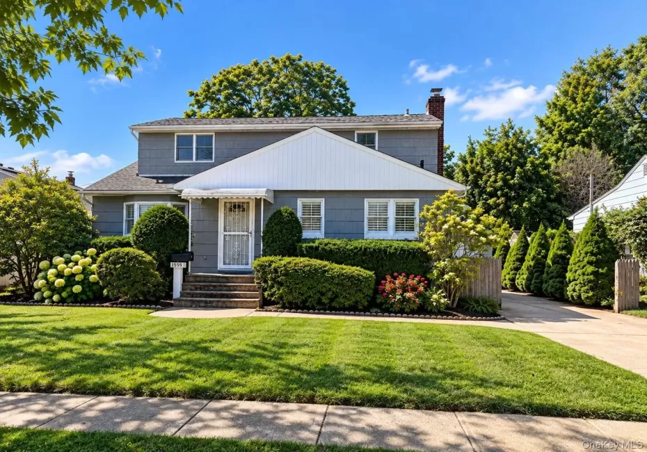 1460 Joyce Lane, Hempstead, NY, 5 Bedrooms Bedrooms, 8 Rooms Rooms,2 BathroomsBathrooms,Residential,For Rent,Joyce,0,1052066 1460 Joyce Lane, Hempstead, NY, 5 Bedrooms Bedrooms, 8 Rooms Rooms,2 BathroomsBathrooms,Residential,For Rent,Joyce,0,1052066