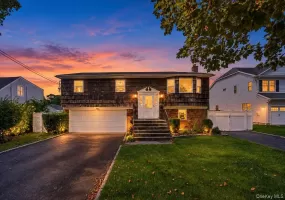 5 Central Avenue, Babylon, NY, 4 Bedrooms Bedrooms, 12 Rooms Rooms,3 BathroomsBathrooms,Residential,For Rent,Central,0,1050526 5 Central Avenue, Babylon, NY, 4 Bedrooms Bedrooms, 12 Rooms Rooms,3 BathroomsBathrooms,Residential,For Rent,Central,0,1050526