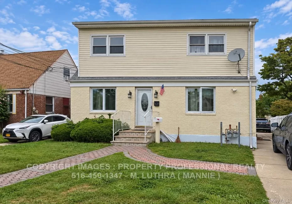 76-29 271 St., New York, NY, 3 Bedrooms Bedrooms, 4 Rooms Rooms,1 BathroomBathrooms,Residential Lease,For Rent,St.,0,1052784 76-29 271 St., New York, NY, 3 Bedrooms Bedrooms, 4 Rooms Rooms,1 BathroomBathrooms,Residential Lease,For Rent,St.,0,1052784