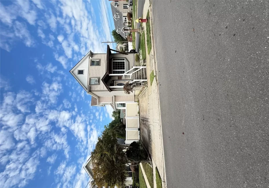 1720 Montague Avenue, Hempstead, NY, 2 Bedrooms Bedrooms, 7 Rooms Rooms,3 BathroomsBathrooms,Residential,For Rent,Montague,0,1052818 1720 Montague Avenue, Hempstead, NY, 2 Bedrooms Bedrooms, 7 Rooms Rooms,3 BathroomsBathrooms,Residential,For Rent,Montague,0,1052818