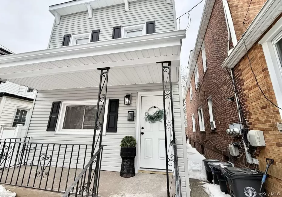 104-20 47th Avenue, New York, NY, 2 Bedrooms Bedrooms, 6 Rooms Rooms,2 BathroomsBathrooms,Residential,For Rent,47th,0,1052324 104-20 47th Avenue, New York, NY, 2 Bedrooms Bedrooms, 6 Rooms Rooms,2 BathroomsBathrooms,Residential,For Rent,47th,0,1052324