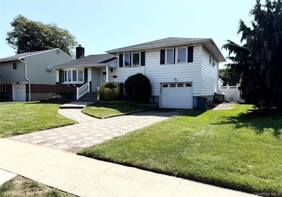 3938 Bernice Road, Hempstead, NY, 3 Bedrooms Bedrooms, 6 Rooms Rooms,1 BathroomBathrooms,Residential,For Rent,Bernice,0,1052968 3938 Bernice Road, Hempstead, NY, 3 Bedrooms Bedrooms, 6 Rooms Rooms,1 BathroomBathrooms,Residential,For Rent,Bernice,0,1052968