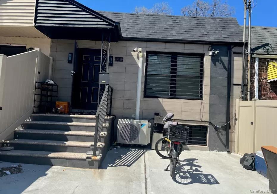 15319 111th Avenue, New York, NY, 4 Bedrooms Bedrooms, 7 Rooms Rooms,2 BathroomsBathrooms,Residential,For Rent,111th,0,1053183 15319 111th Avenue, New York, NY, 4 Bedrooms Bedrooms, 7 Rooms Rooms,2 BathroomsBathrooms,Residential,For Rent,111th,0,1053183