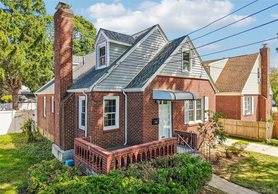 70 Paul Avenue, North Hempstead, NY, 4 Bedrooms Bedrooms, 9 Rooms Rooms,3 BathroomsBathrooms,Residential,For Rent,Paul,0,1042958 70 Paul Avenue, North Hempstead, NY, 4 Bedrooms Bedrooms, 9 Rooms Rooms,3 BathroomsBathrooms,Residential,For Rent,Paul,0,1042958