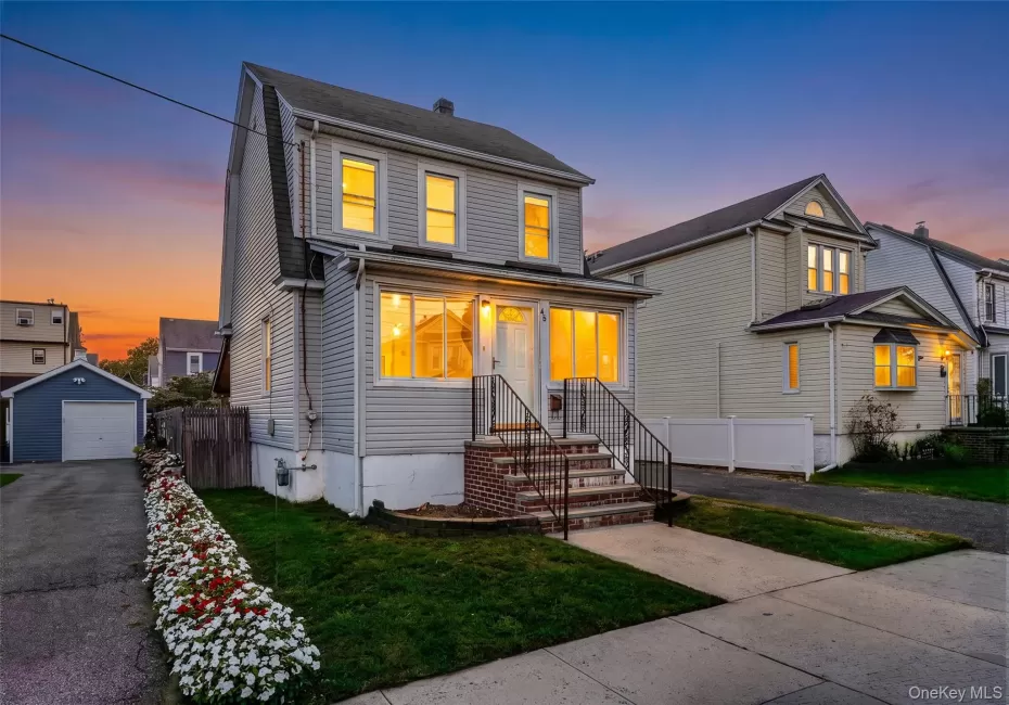 46 Derby Street, Hempstead, NY, 3 Bedrooms Bedrooms, 6 Rooms Rooms,1 BathroomBathrooms,Residential Lease,For Rent,Derby,0,1053250 46 Derby Street, Hempstead, NY, 3 Bedrooms Bedrooms, 6 Rooms Rooms,1 BathroomBathrooms,Residential Lease,For Rent,Derby,0,1053250