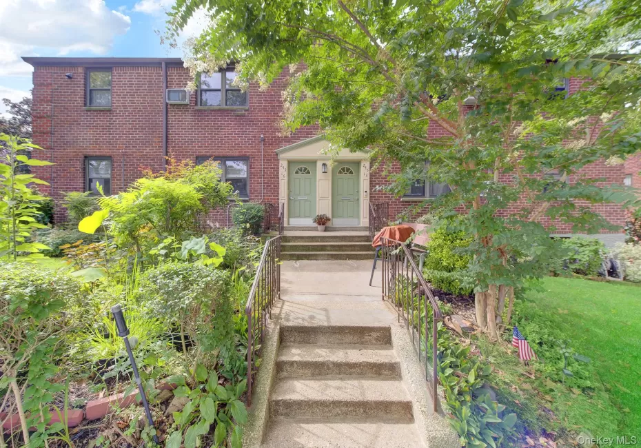 245-14 61st Avenue, New York, NY, 2 Bedrooms Bedrooms, 5 Rooms Rooms,1 BathroomBathrooms,Residential,For Rent,61st,0,1048154 245-14 61st Avenue, New York, NY, 2 Bedrooms Bedrooms, 5 Rooms Rooms,1 BathroomBathrooms,Residential,For Rent,61st,0,1048154