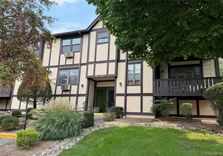 931 Sierra Vista Lane, Clarkstown, NY, 1 Bedroom Bedrooms, 3 Rooms Rooms,1 BathroomBathrooms,Residential,For Rent,Sierra Vista,0,1052567 931 Sierra Vista Lane, Clarkstown, NY, 1 Bedroom Bedrooms, 3 Rooms Rooms,1 BathroomBathrooms,Residential,For Rent,Sierra Vista,0,1052567