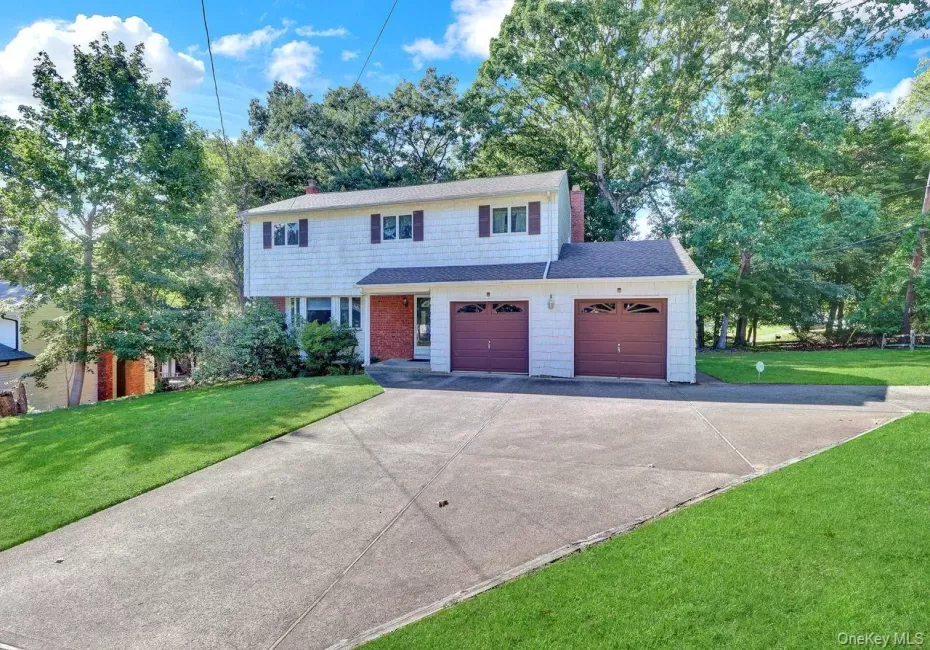 Welcome to 14 Morewood Dr Smithtown Welcome to 14 Morewood Dr Smithtown