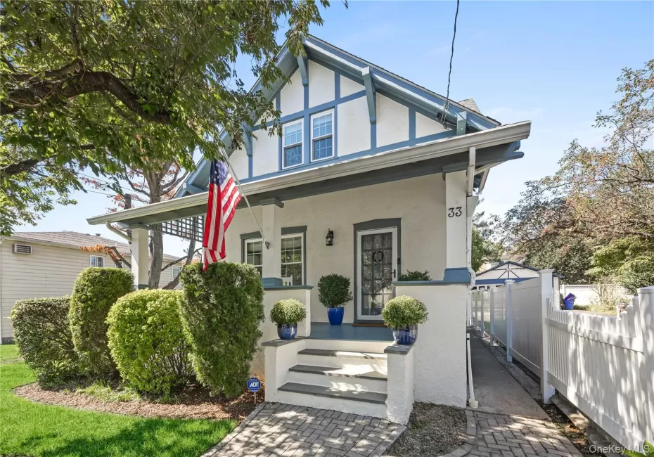 33 Cassilis Avenue, Yonkers, NY, 3 Bedrooms Bedrooms, 7 Rooms Rooms,1 BathroomBathrooms,Residential,For Rent,Cassilis,0,1049955 33 Cassilis Avenue, Yonkers, NY, 3 Bedrooms Bedrooms, 7 Rooms Rooms,1 BathroomBathrooms,Residential,For Rent,Cassilis,0,1049955
