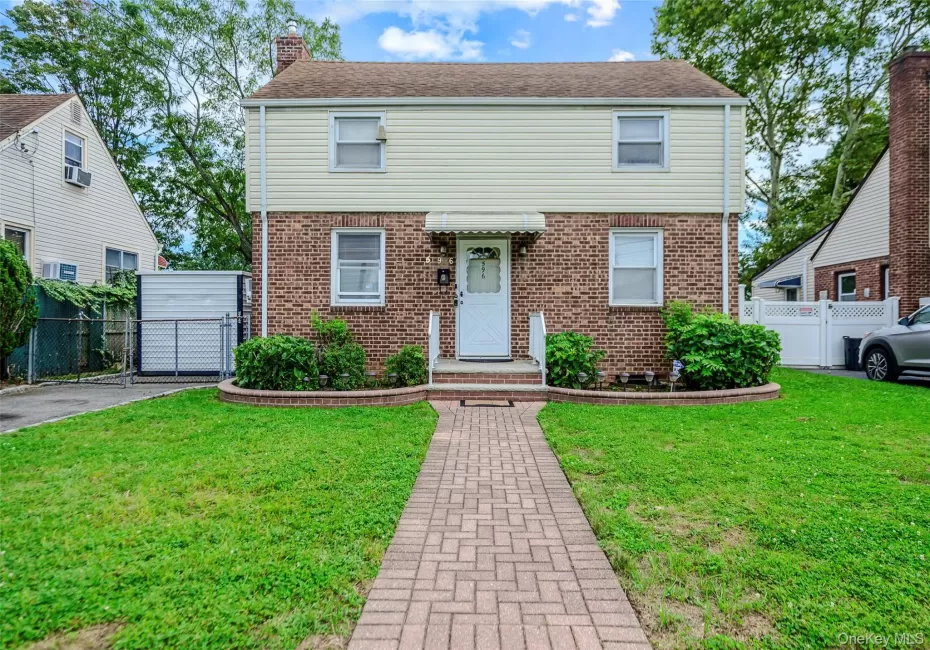 596 Irving Street, North Hempstead, NY, 4 Bedrooms Bedrooms, 5 Rooms Rooms,1 BathroomBathrooms,Residential,For Rent,Irving,0,1050482 596 Irving Street, North Hempstead, NY, 4 Bedrooms Bedrooms, 5 Rooms Rooms,1 BathroomBathrooms,Residential,For Rent,Irving,0,1050482