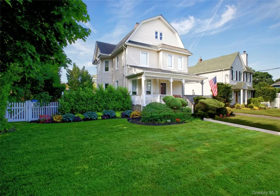 444 Lakeview Avenue, Hempstead, NY, 4 Bedrooms Bedrooms, 10 Rooms Rooms,2 BathroomsBathrooms,Residential,For Rent,Lakeview,0,1053102 444 Lakeview Avenue, Hempstead, NY, 4 Bedrooms Bedrooms, 10 Rooms Rooms,2 BathroomsBathrooms,Residential,For Rent,Lakeview,0,1053102