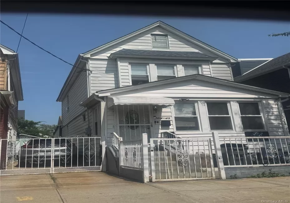 104-45 113th Street, New York, NY, 5 Bedrooms Bedrooms, 10 Rooms Rooms,3 BathroomsBathrooms,Residential,For Rent,113th,0,1053043 104-45 113th Street, New York, NY, 5 Bedrooms Bedrooms, 10 Rooms Rooms,3 BathroomsBathrooms,Residential,For Rent,113th,0,1053043