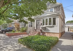 84-17 107th Avenue, New York, NY, 3 Bedrooms Bedrooms, 6 Rooms Rooms,1 BathroomBathrooms,Residential,For Rent,107th,0,1050083 84-17 107th Avenue, New York, NY, 3 Bedrooms Bedrooms, 6 Rooms Rooms,1 BathroomBathrooms,Residential,For Rent,107th,0,1050083