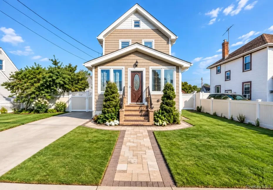 91 Rockmart Avenue, Hempstead, NY, 3 Bedrooms Bedrooms, 7 Rooms Rooms,2 BathroomsBathrooms,Residential,For Rent,Rockmart,0,1052727 91 Rockmart Avenue, Hempstead, NY, 3 Bedrooms Bedrooms, 7 Rooms Rooms,2 BathroomsBathrooms,Residential,For Rent,Rockmart,0,1052727